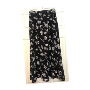Black print skirt